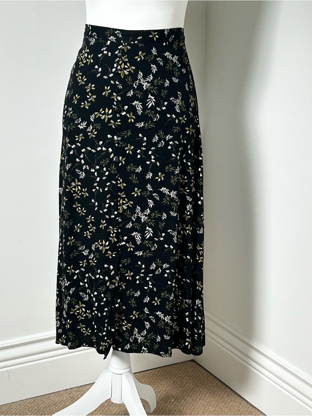 BANANA REPUBLIC Factory Black Floral Midi Skirt Fall Olive Green M